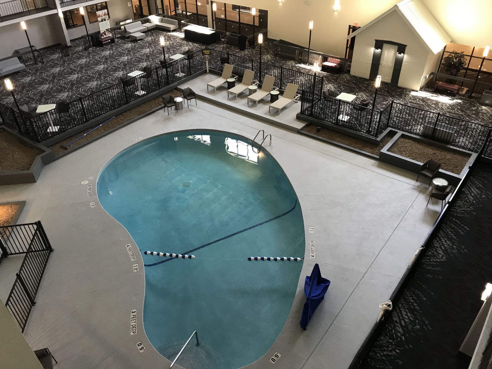 Holiday Inn 1